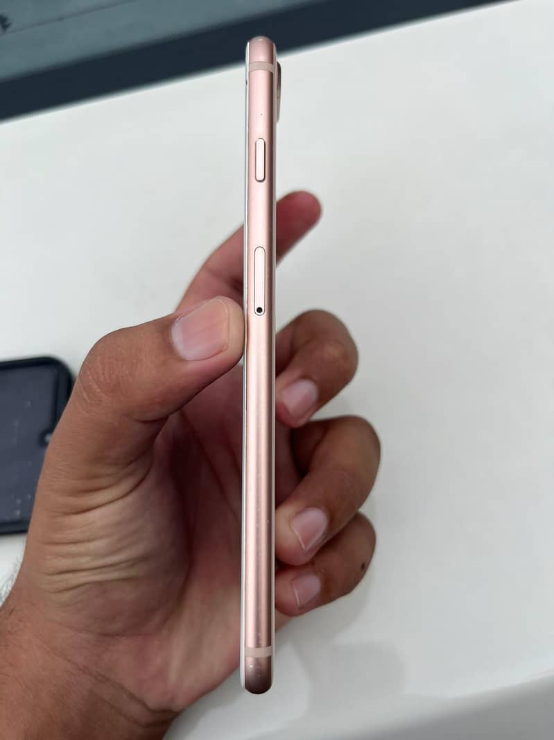 Apple iPhone 8 Plus 2