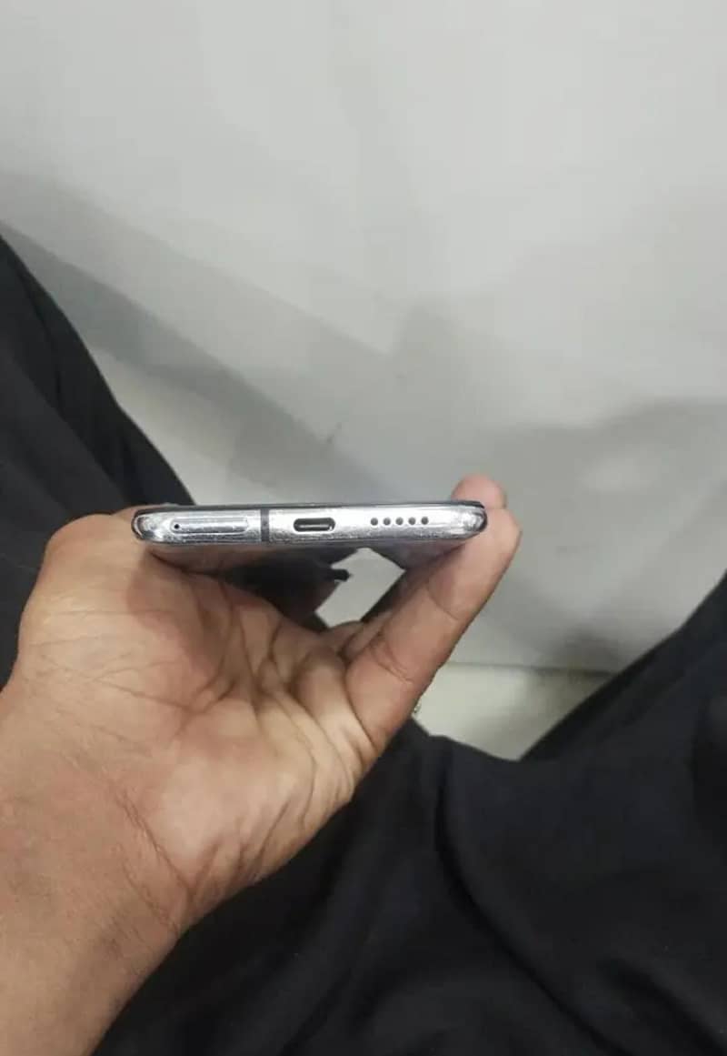 One Plus 7T 6
