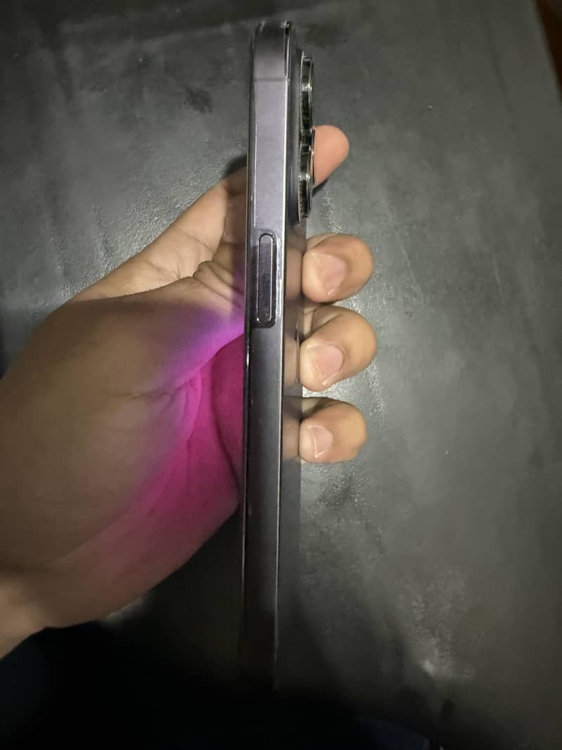 Apple iPhone 14 Pro 3
