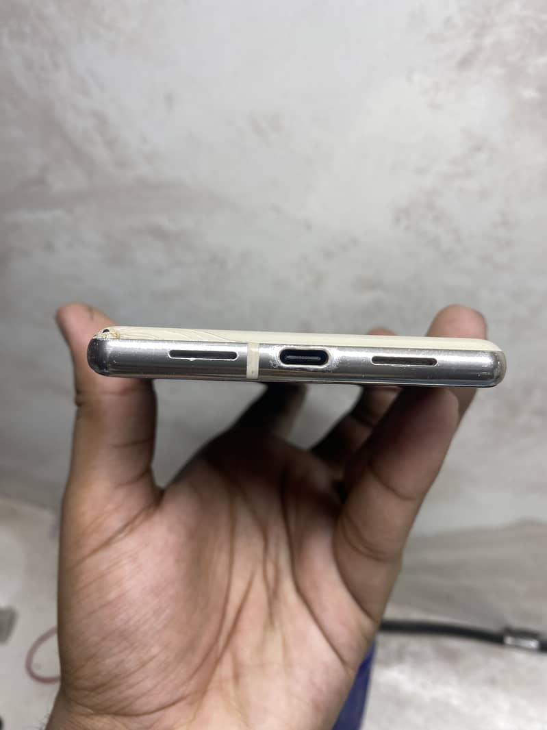 Google Pixel 6 Pro 2