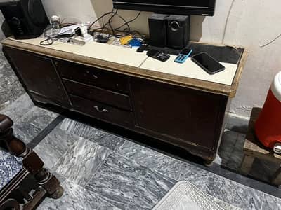 Show case urgent sale 03062127648