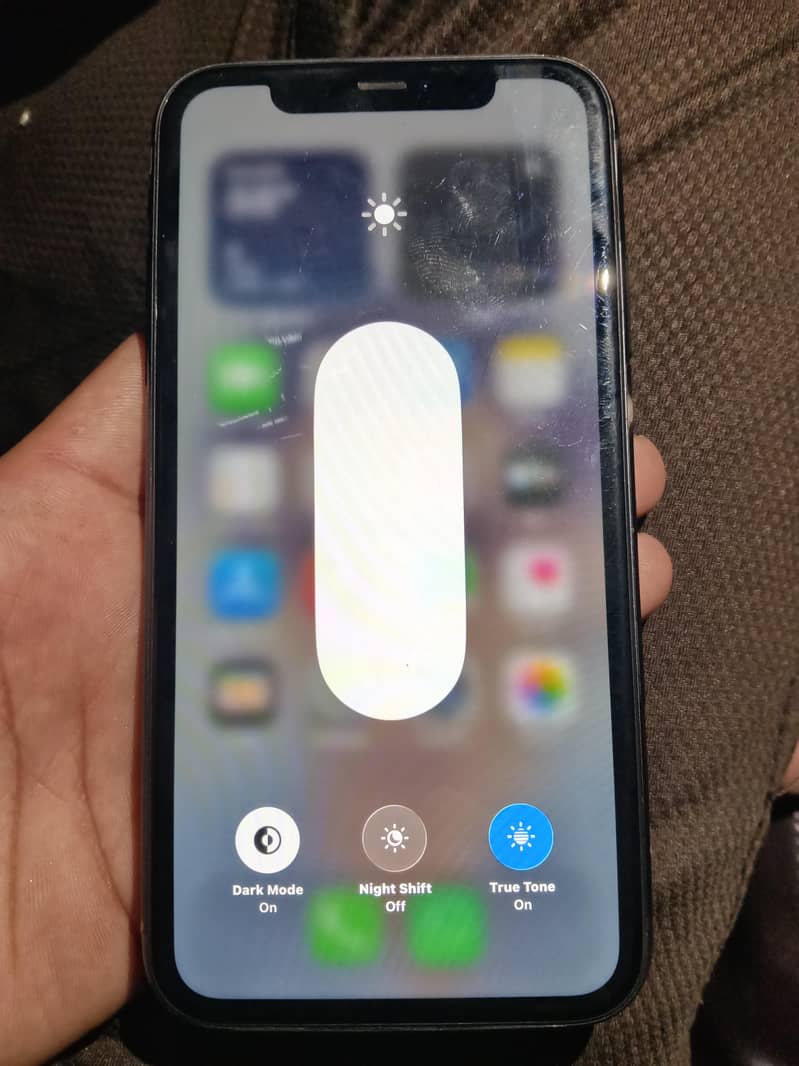 Apple iPhone 11 3