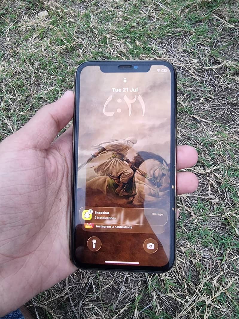 Apple iPhone 11 Pro 4