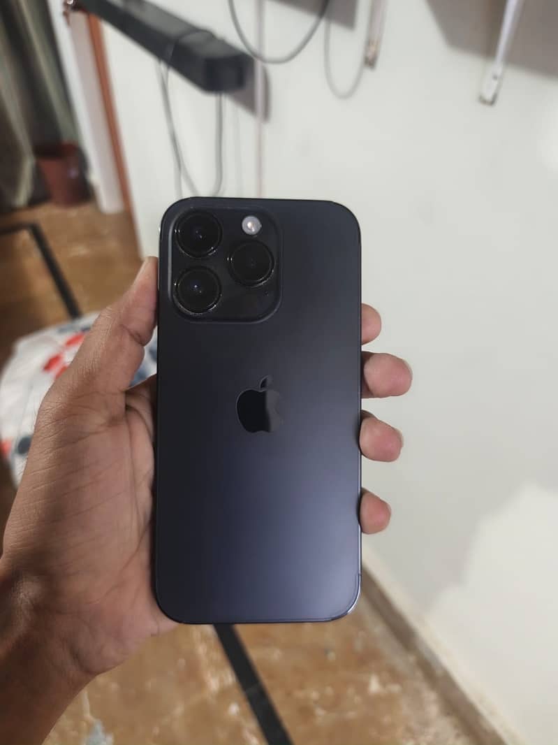 Apple iPhone 14 Pro 2