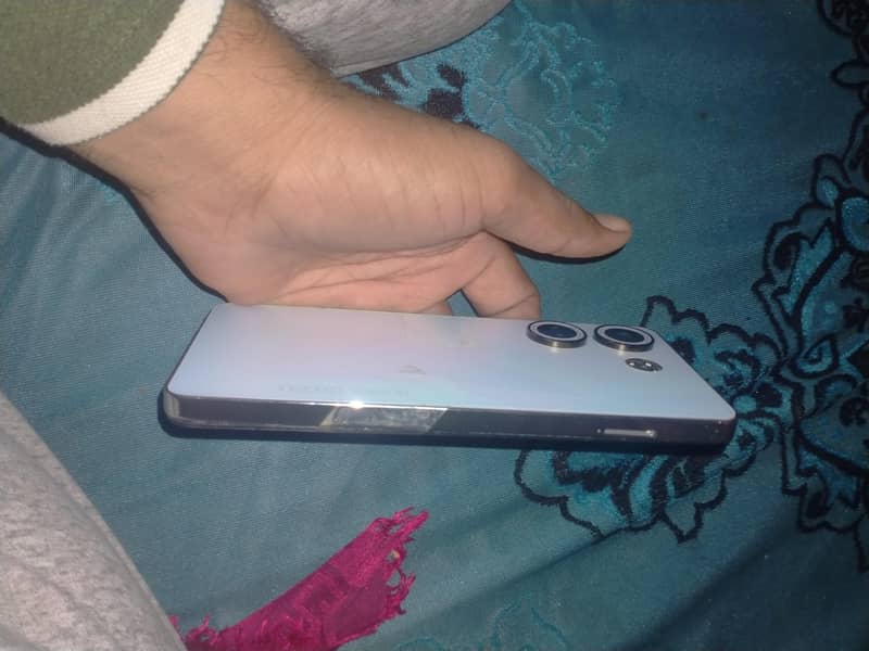 Tecno CAMON 20 2