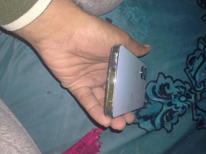 Tecno CAMON 20 3