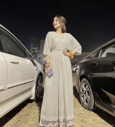 Threads & Motifs Pret Formal Net Kurties | small size| 3pc
