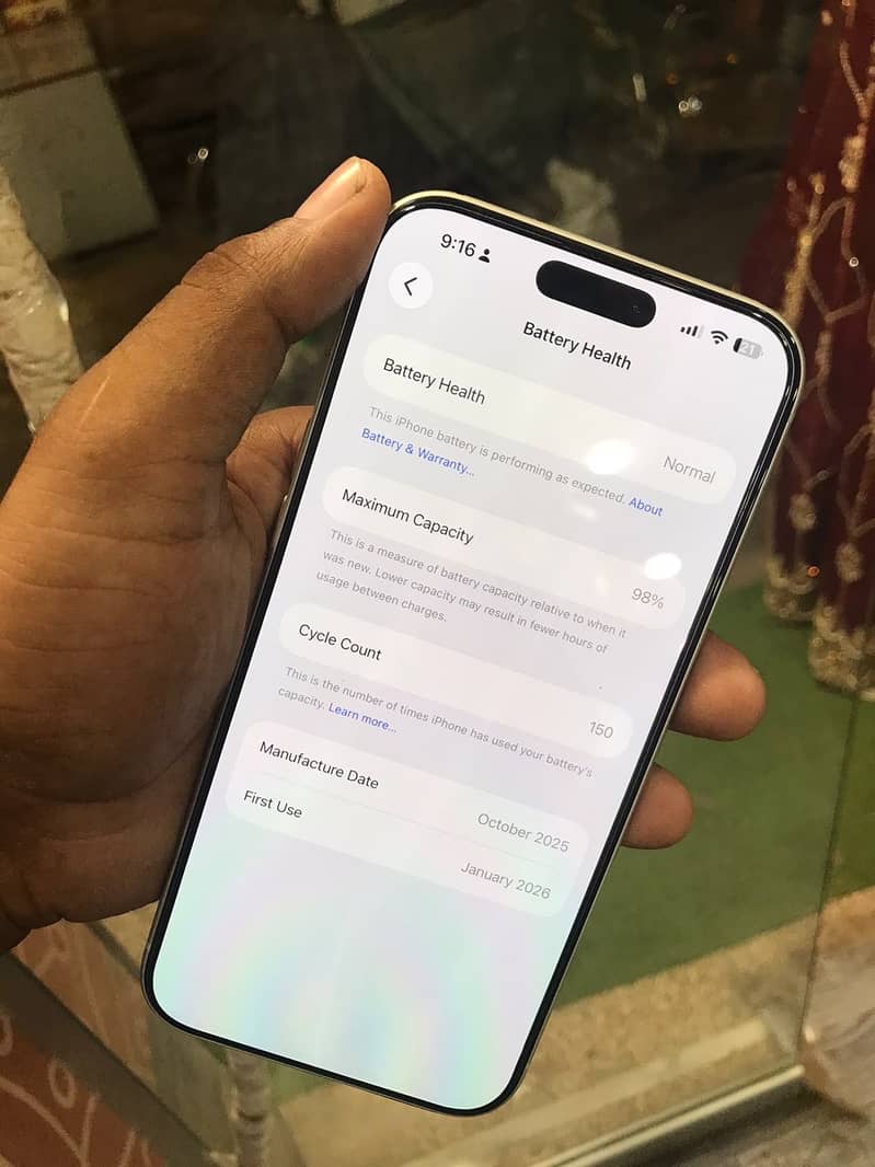 Apple iPhone 17 Pro Max 4