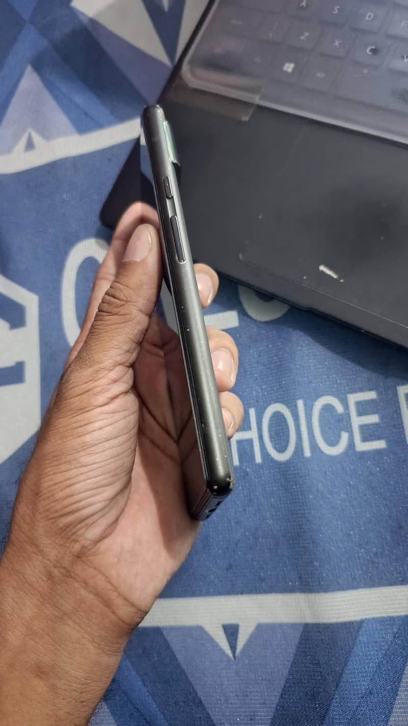 Google Pixel 6 3