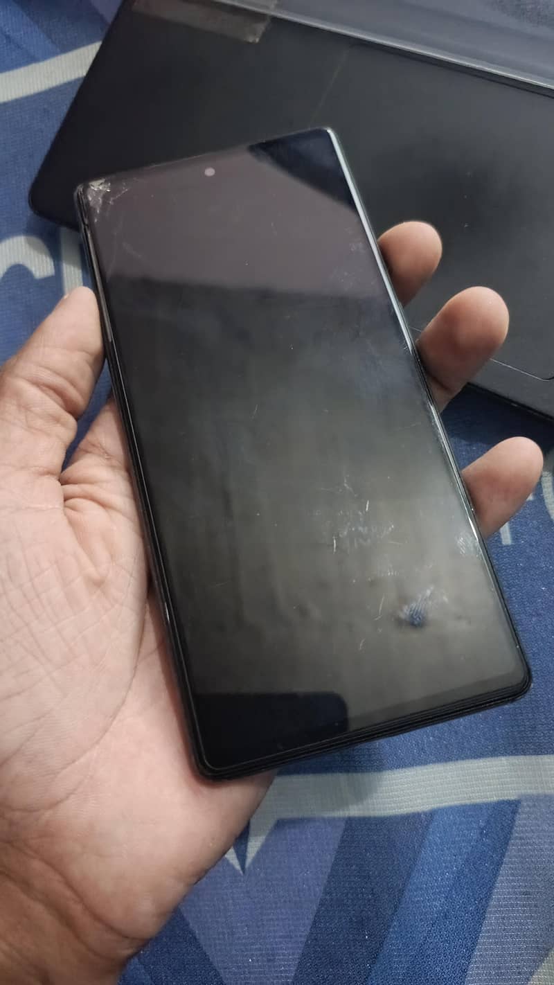 Google Pixel 6 4