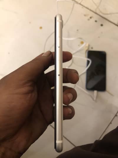 Apple iPhone SE