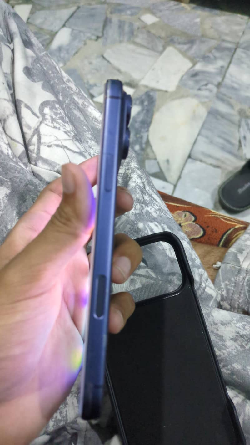 Apple iPhone 17 Pro Max 2