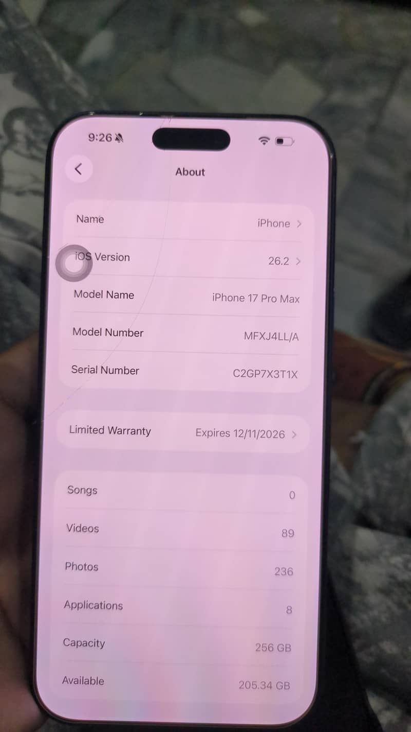 Apple iPhone 17 Pro Max 4
