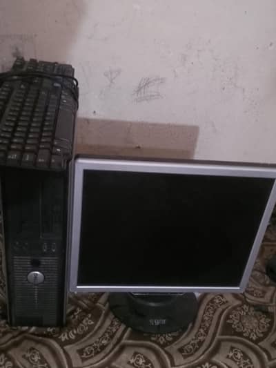Dell PC 4GB RAM - Windows 8 - Dual Core - Urgent Sale