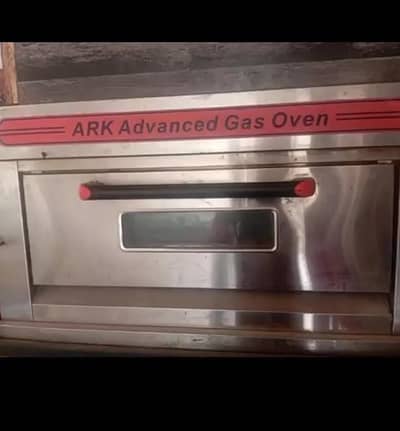 Ark ovens. Fryer 16 ltr. Hot plate. working table.