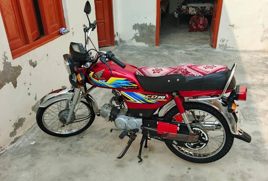 Honda CD70 0