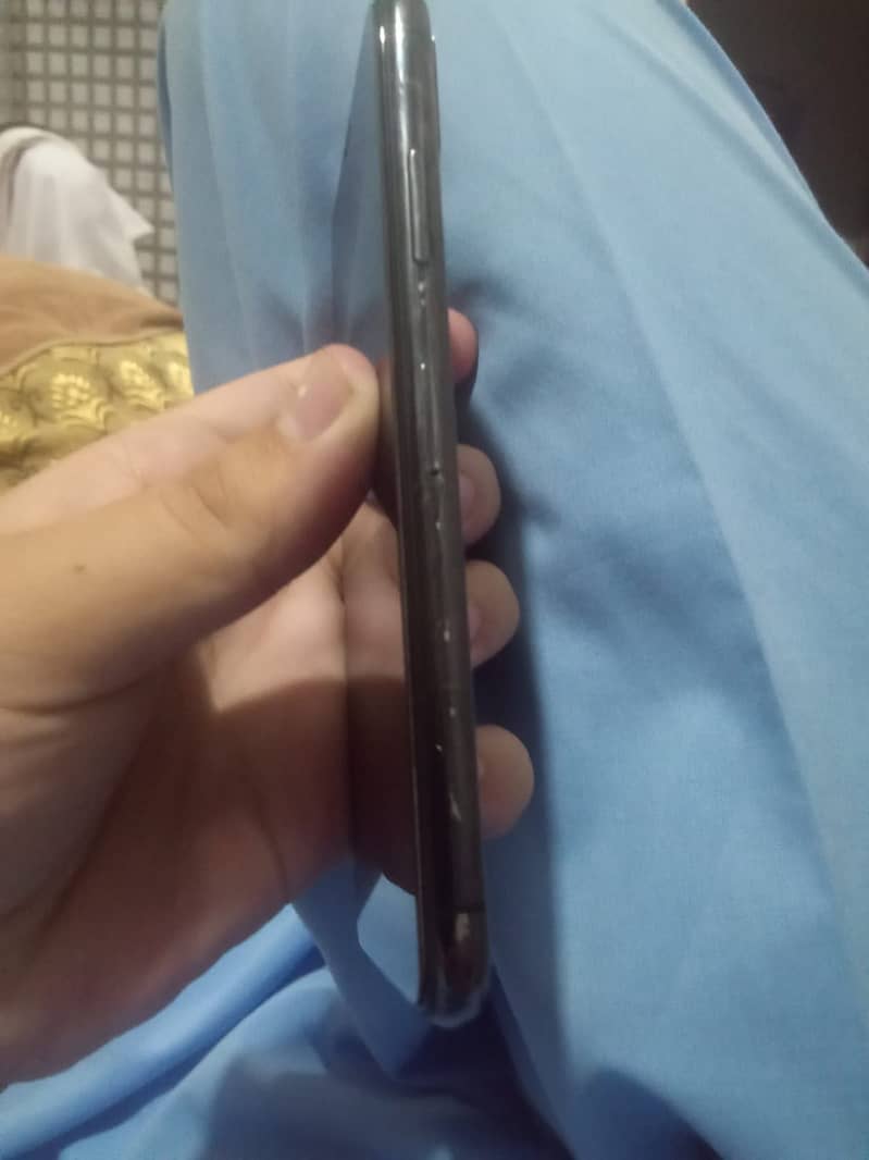 Apple iPhone X 0