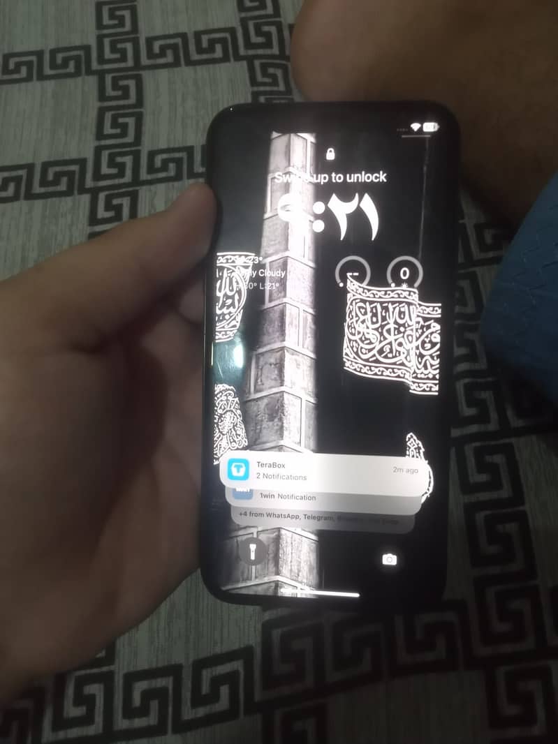 Apple iPhone X 3