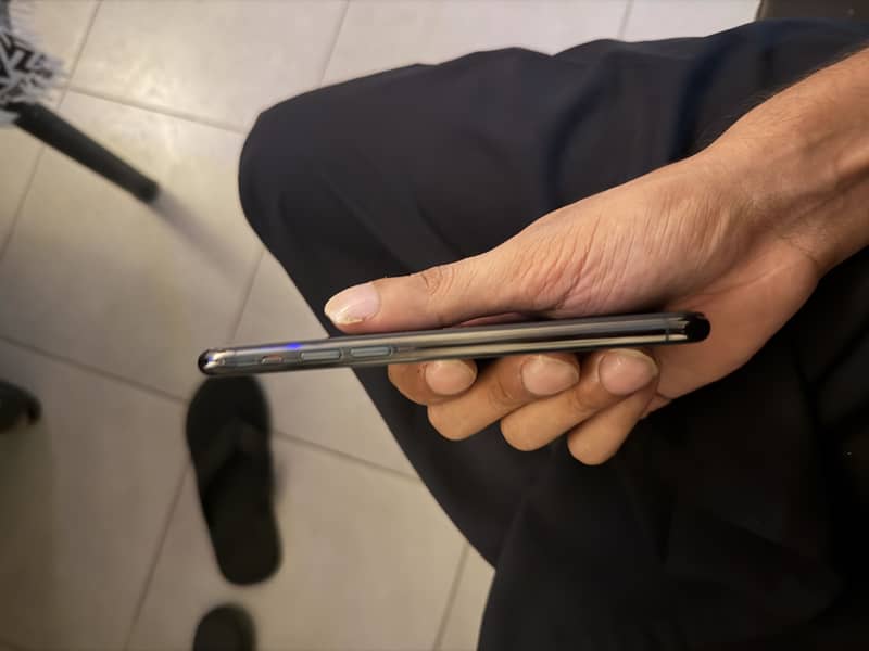 Apple iPhone 11 Pro 2