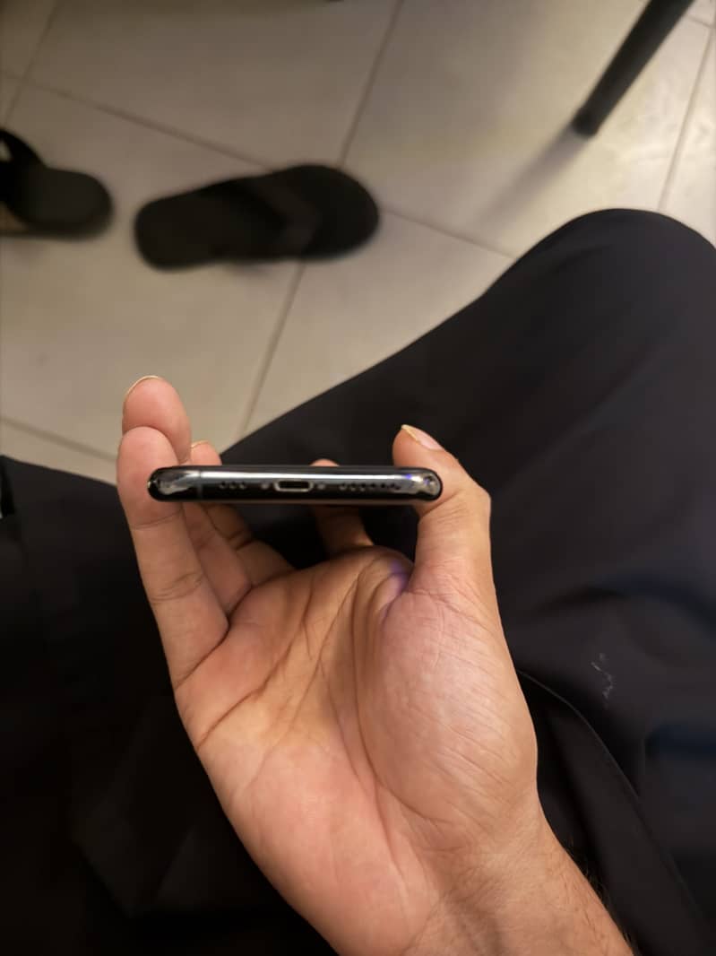 Apple iPhone 11 Pro 3