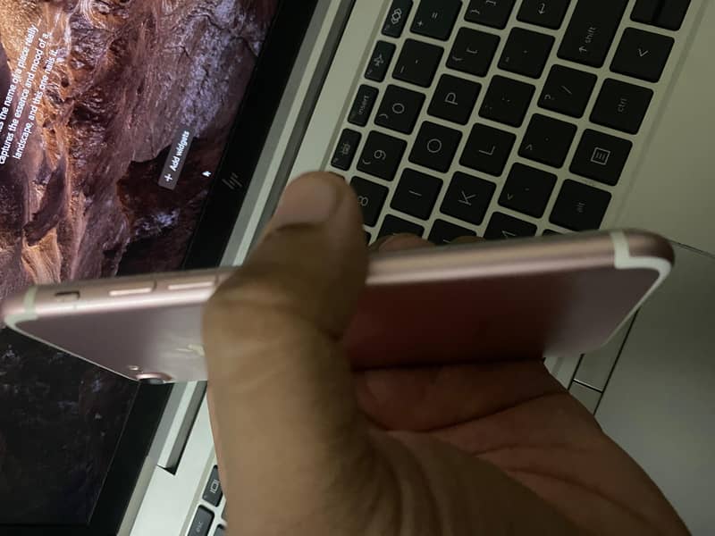 Apple iPhone 7 3