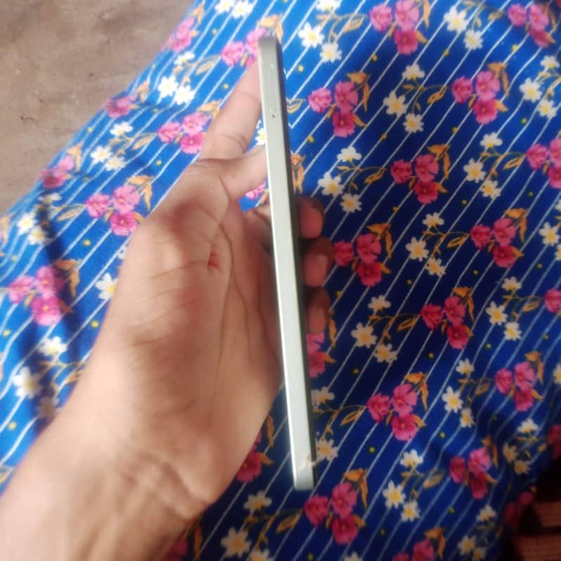 Realme Note 60x 0