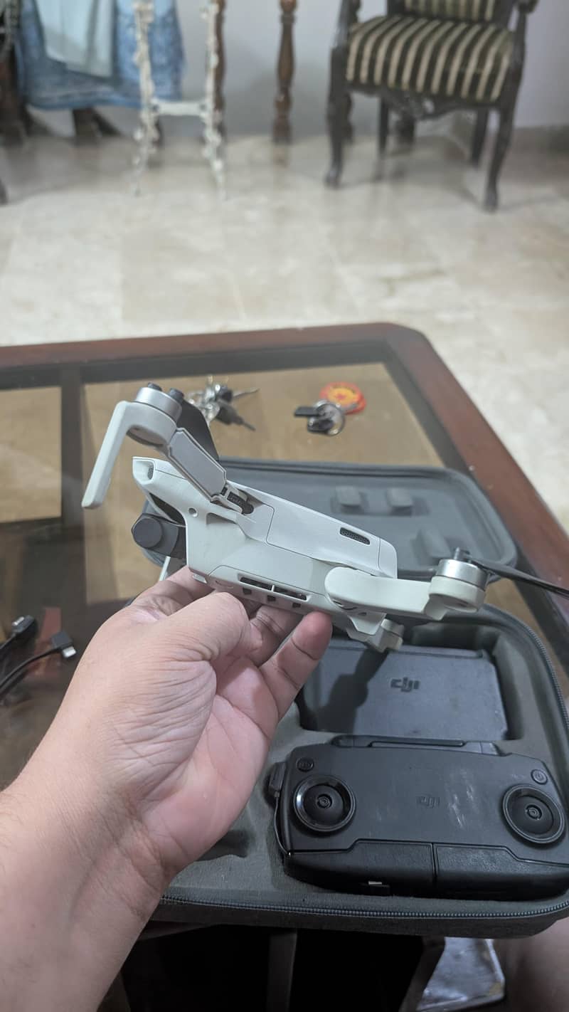 DJI Mini with Complete Box 1