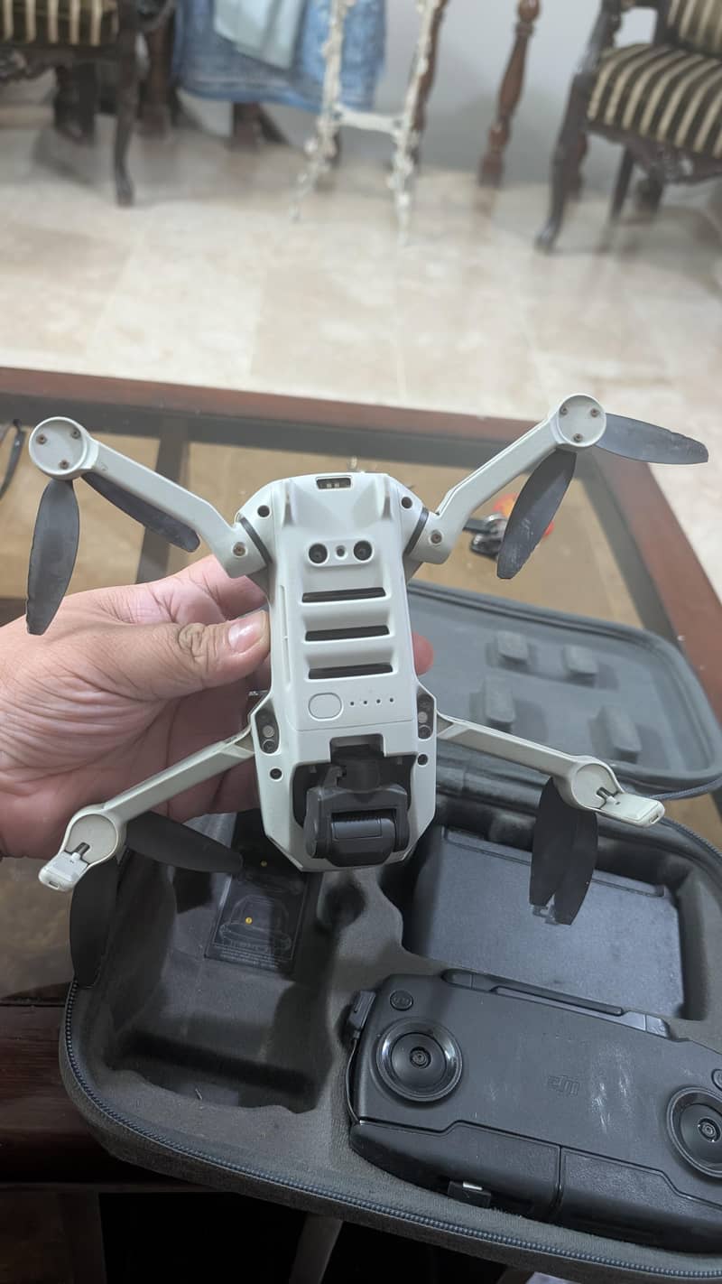 DJI Mini with Complete Box 6