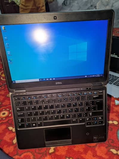 Dell latitude e7240 4/256 upgradable