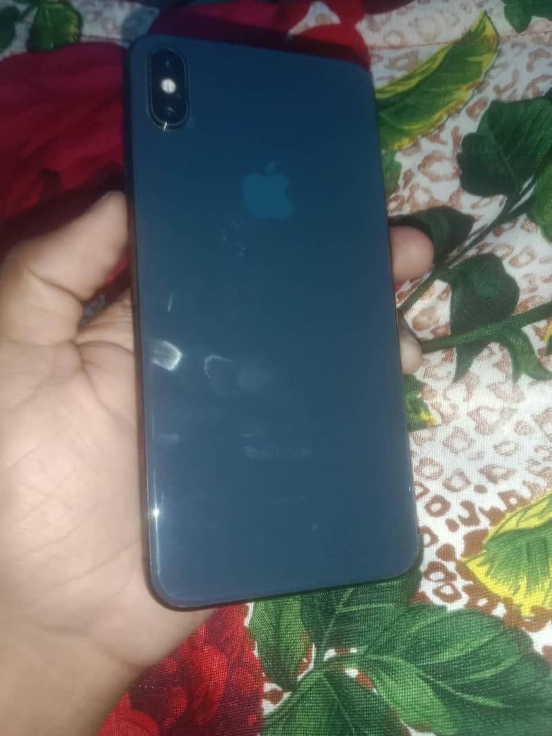 Apple iPhone XS Max 2