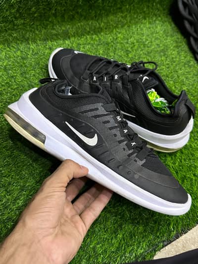Nike Air Max Axis