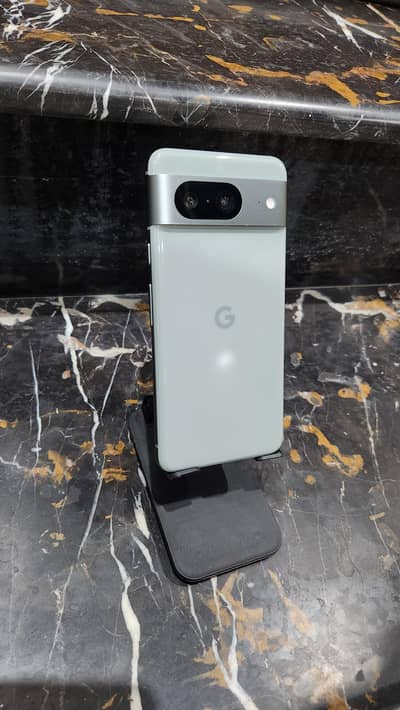 Google Pixel 8