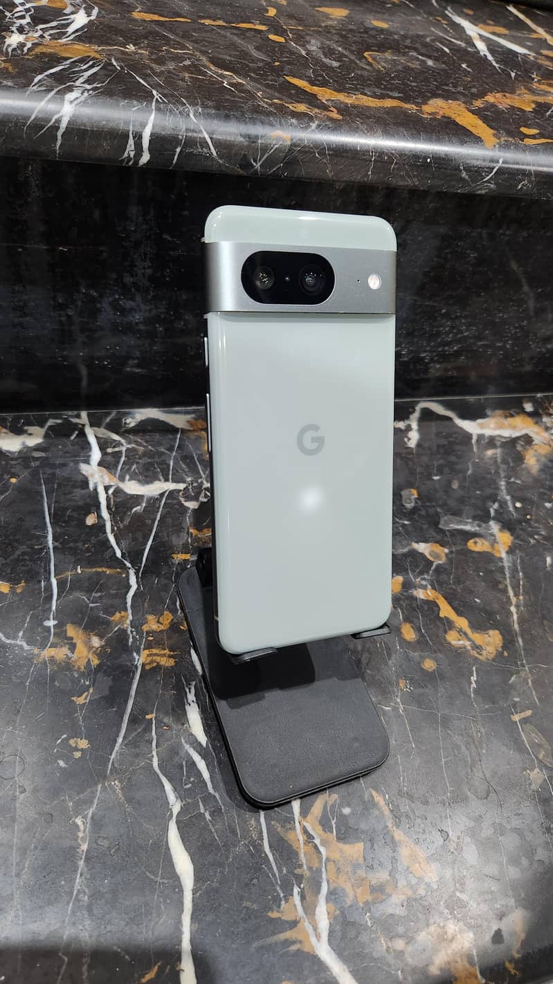 Google Pixel 8 0