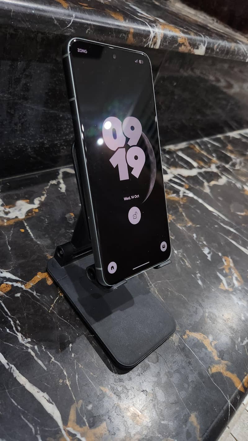Google Pixel 8 6