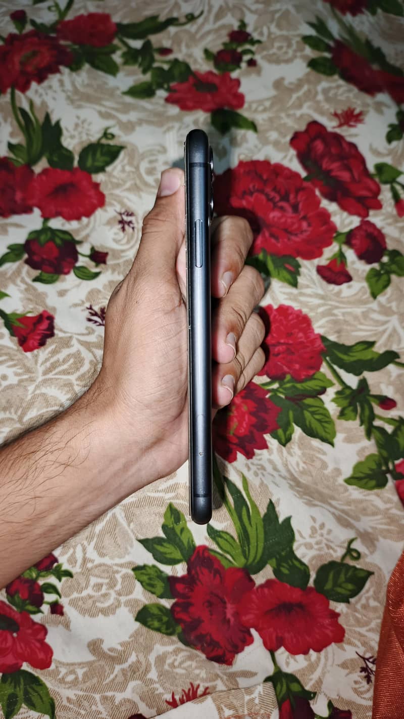 Apple iPhone 11 2