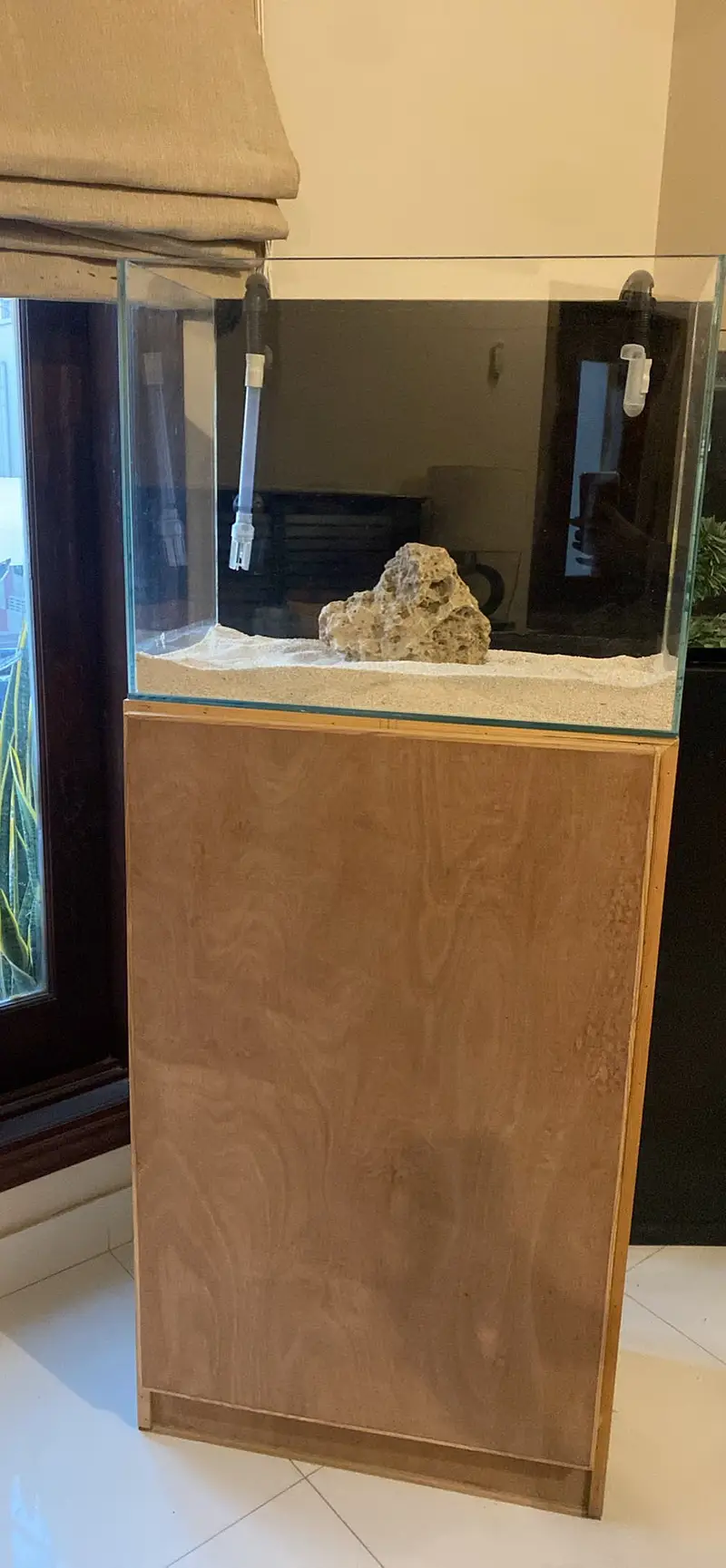 Aquariums slightly used with wooden cabinets — photo 3