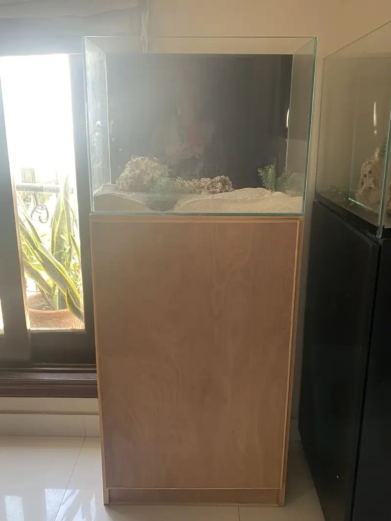 Aquariums slightly used with wooden cabinets — photo 4
