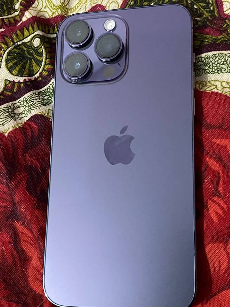 Apple iPhone 14 Pro Max 4