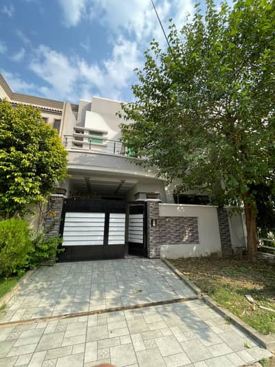 New Modern House near V Mall Cantt