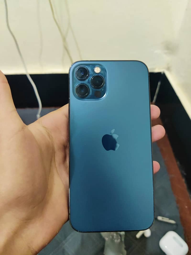 Apple iPhone 12 Pro 3