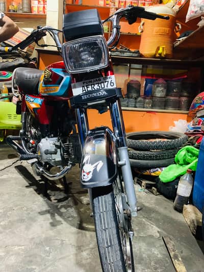 Honda CD 70 with new 2027 Tank style non accident bike