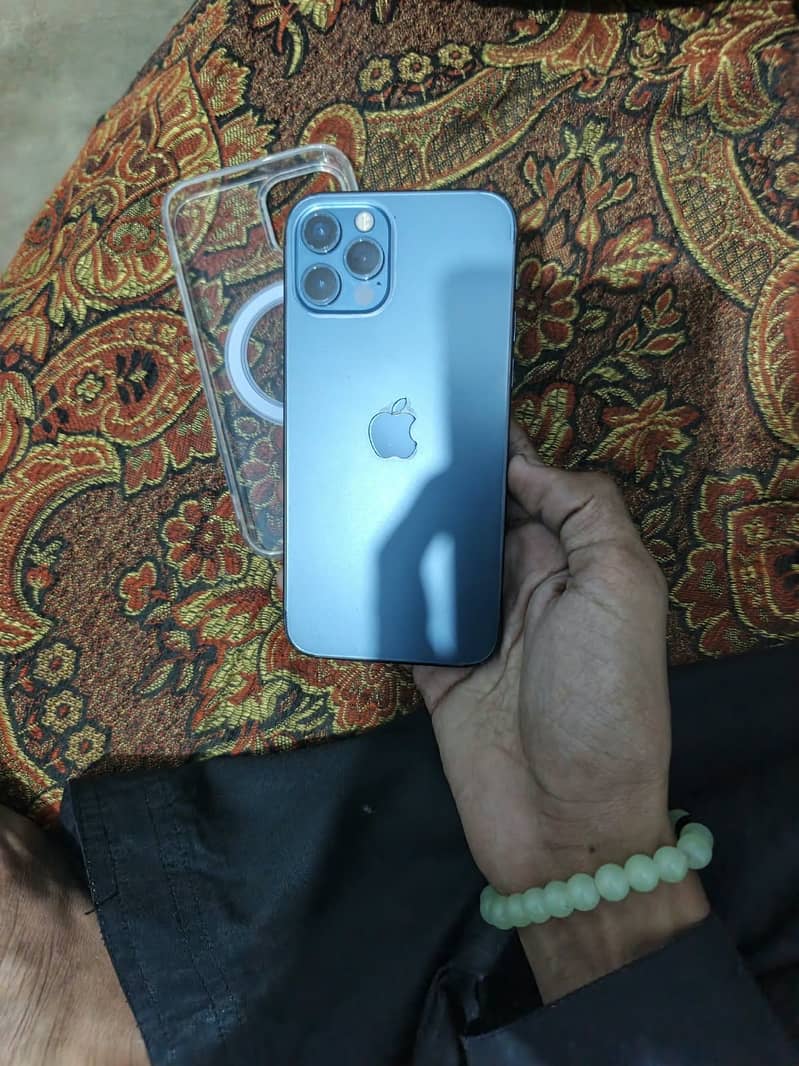 iPhone 12 pro 0