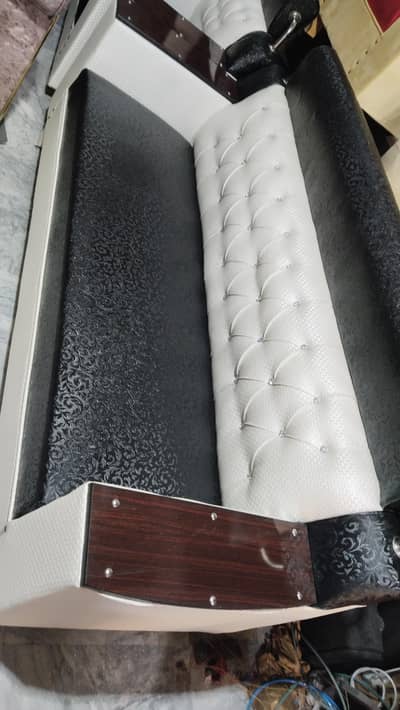 Required Sofa set at Sargodha