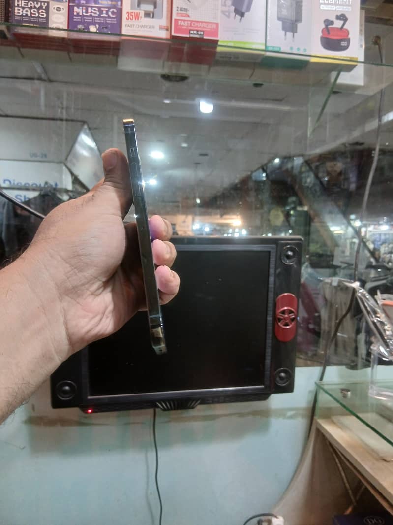 Apple iPhone 13 Pro Max 3