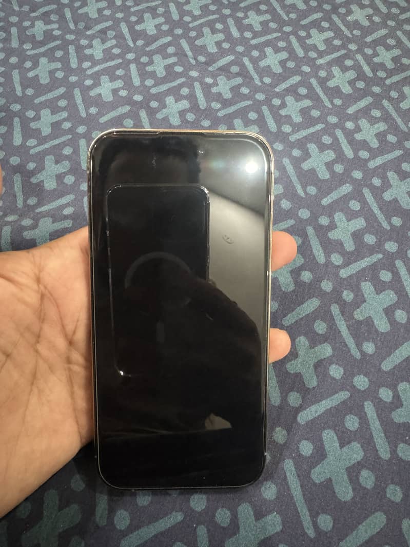 Apple iPhone 14 Pro 1