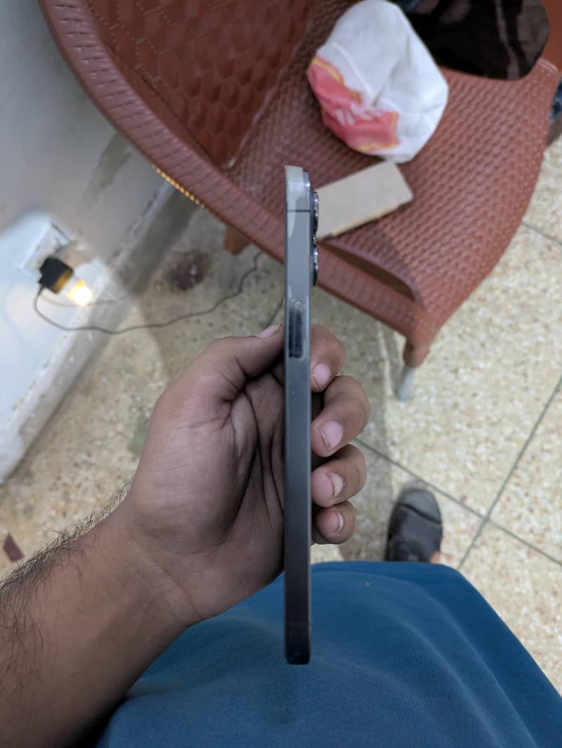 iPhone 12 Pro Max 3