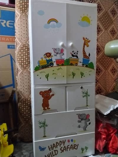 Kids Almarai-cupboard 