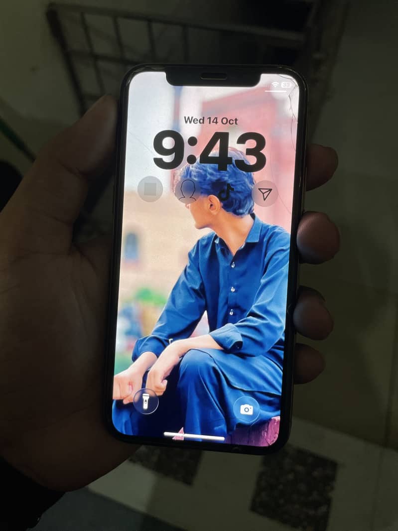 Apple iPhone 11 Pro 1