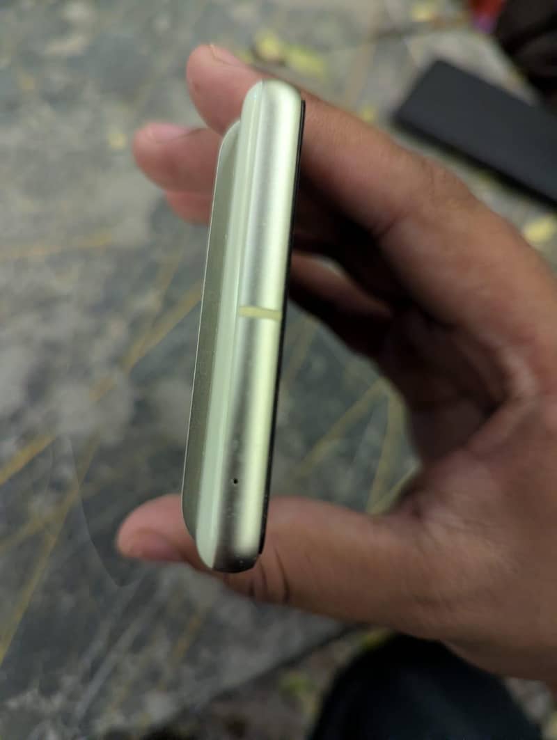 Google Pixel 7 5