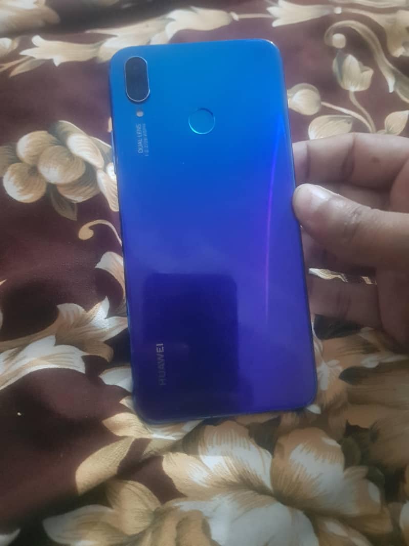 Huawei Nova 3i 1